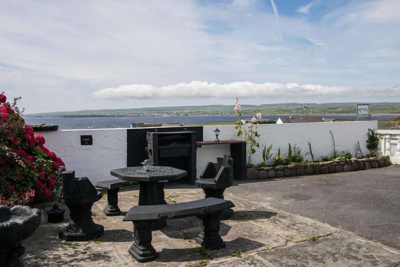 Coach House Lodge Rooms Lahinch Exterior foto