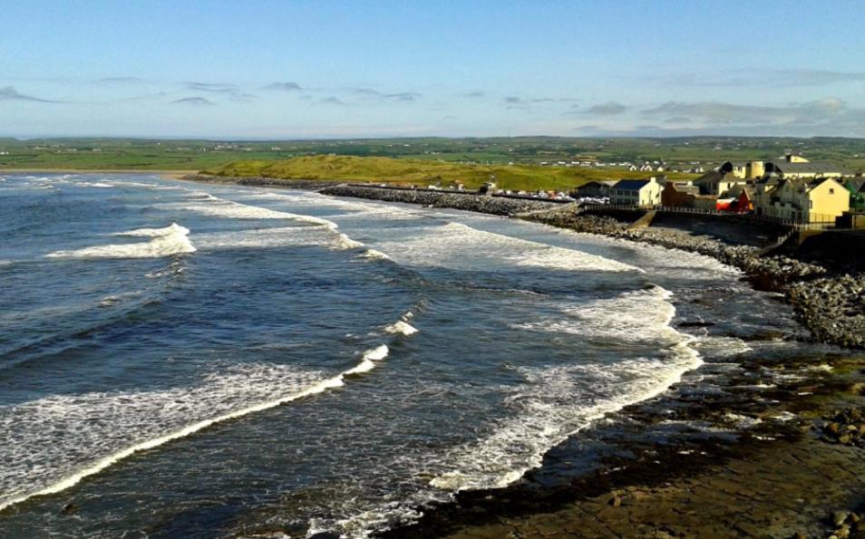 Coach House Lodge Rooms Lahinch Exterior foto